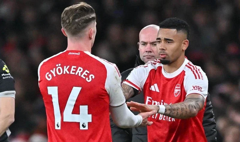 Các tiền đạo của Arsenal bỏ lỡ quá nhiều cơ hội